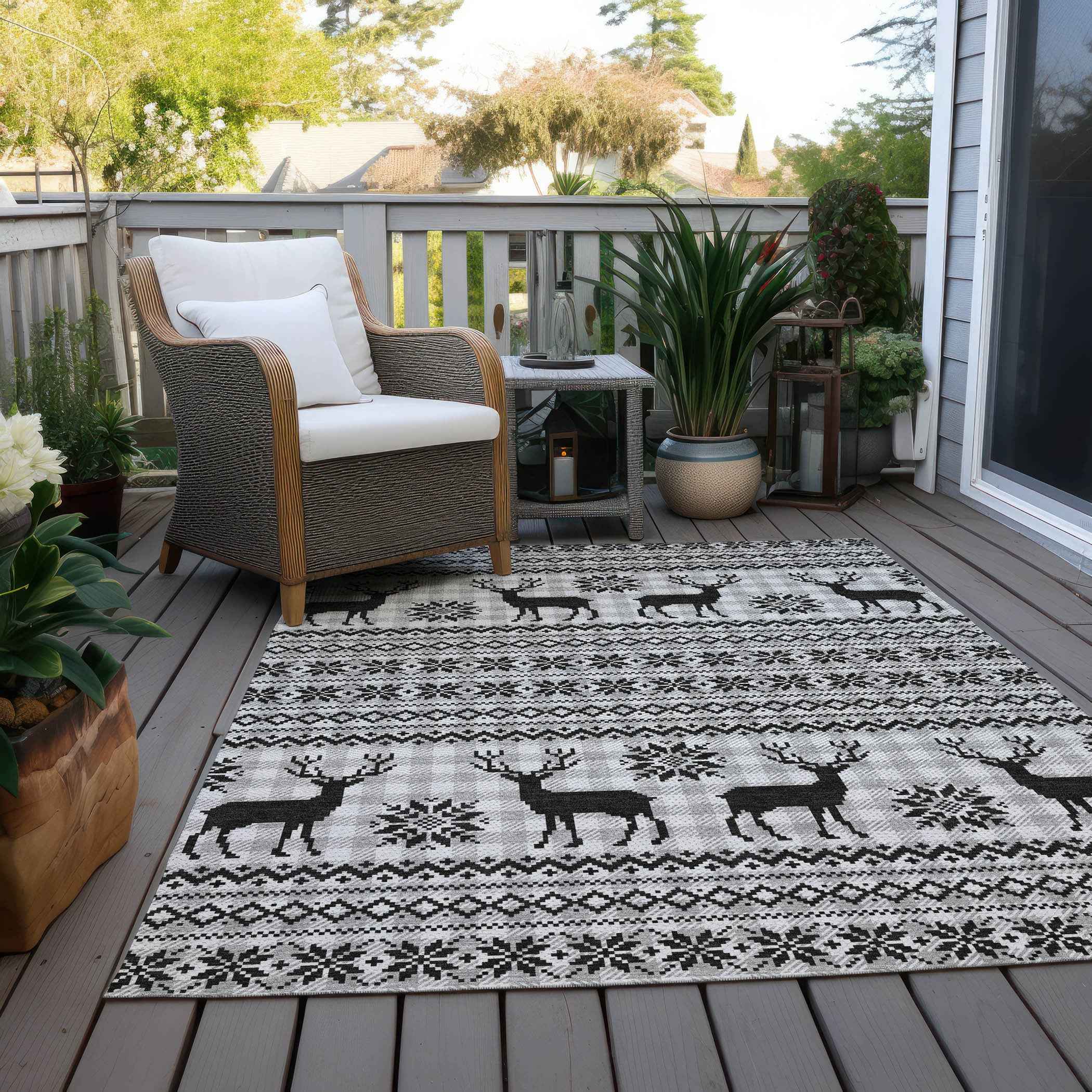 5' X 8' Silver Black And Ivory Animal Print Washable Indoor Outdoor Area Rug
