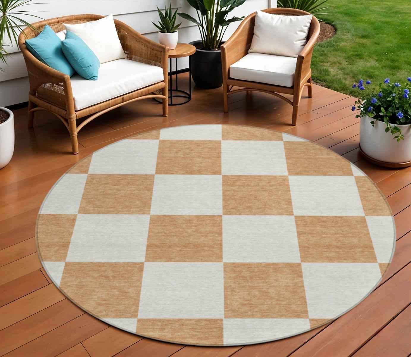 8' Copper And Ivory Round Geometric Washable Indoor Outdoor Area Rug