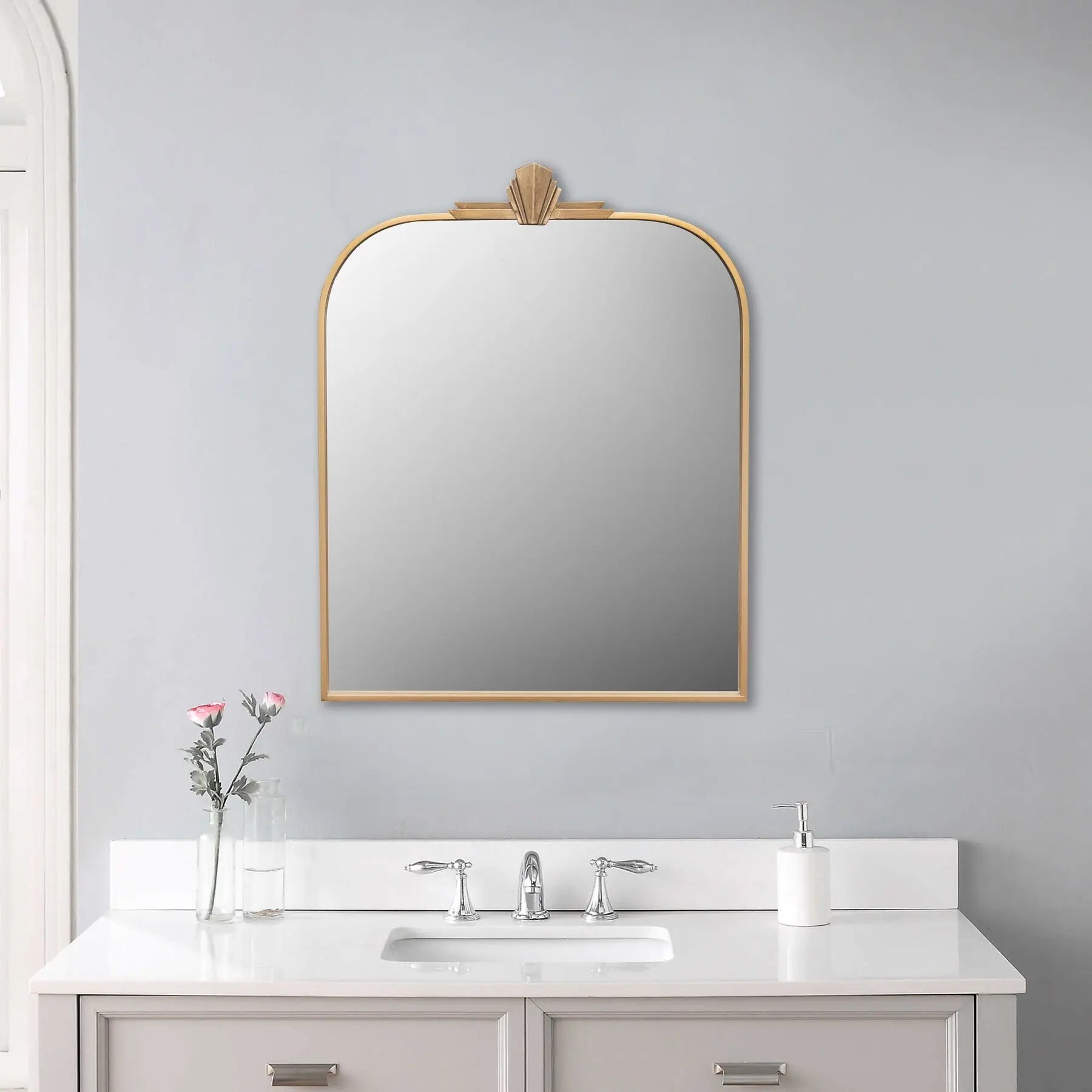 31" Gold Metal Art Deco Arch Accent Mirror Homeroots Bed & Bath