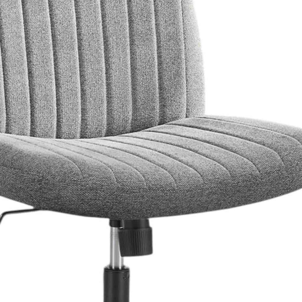 19" Black Tufted Swivel Lounge Chair