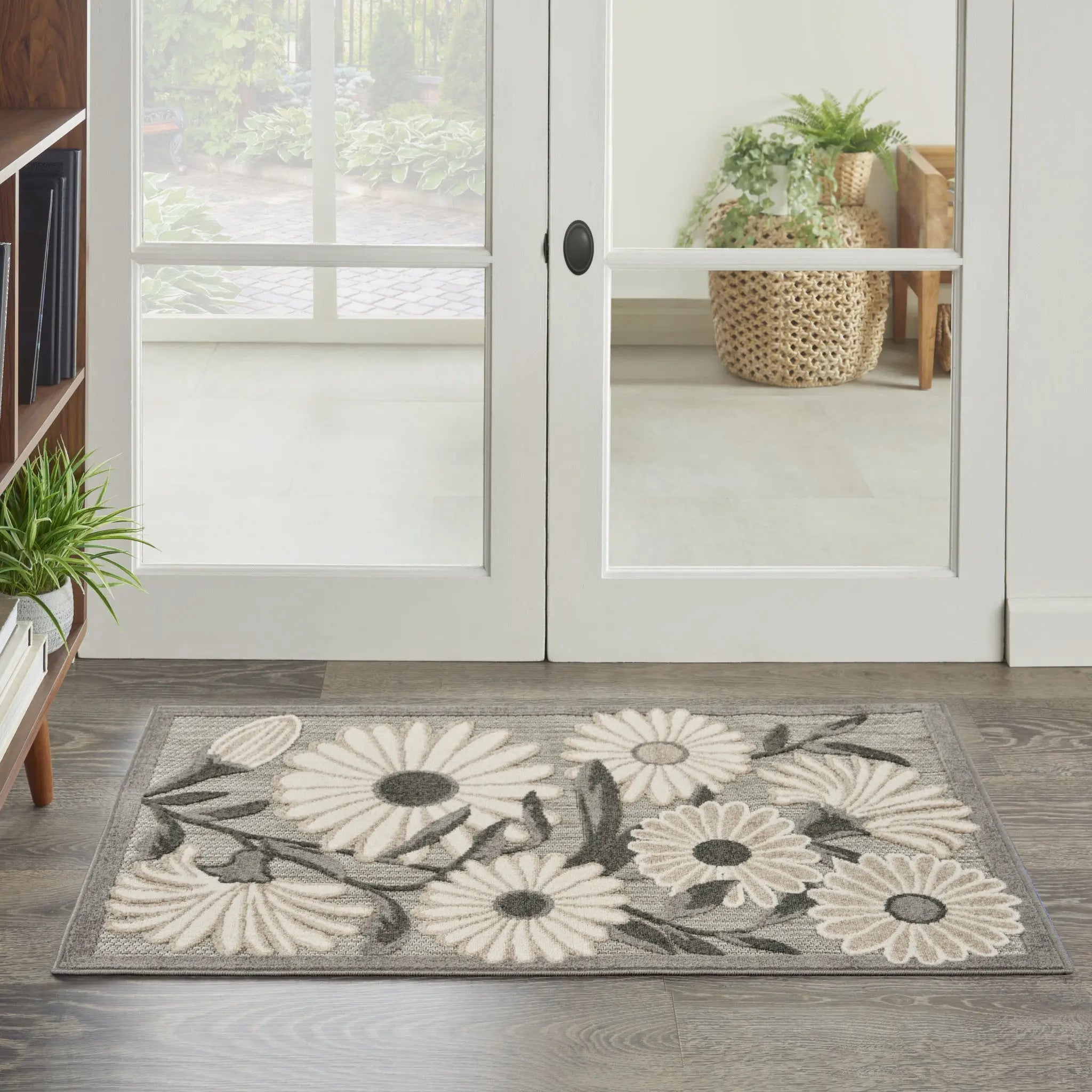 3' X 4' Beige Floral Indoor Outdoor Area Rug Homeroots Outdoor