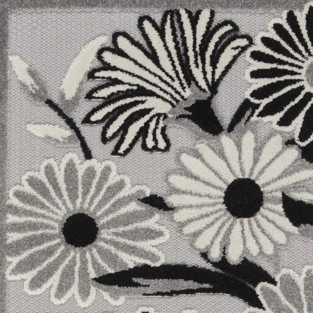 3' X 4' Black and White Floral Indoor Outdoor Area Rug Homeroots Outdoor
