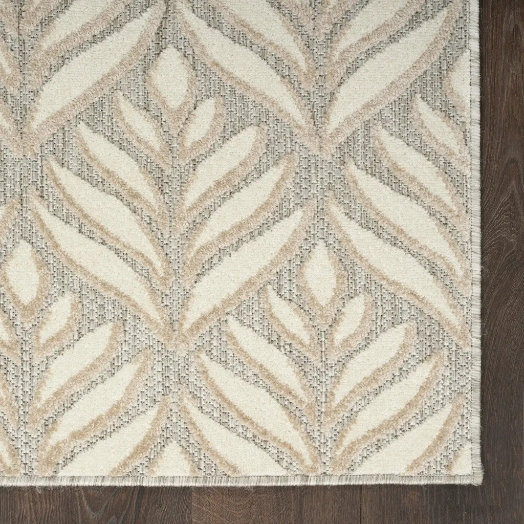 3' X 4' Gray and Ivory Floral Indoor Outdoor Area Rug Homeroots Outdoor