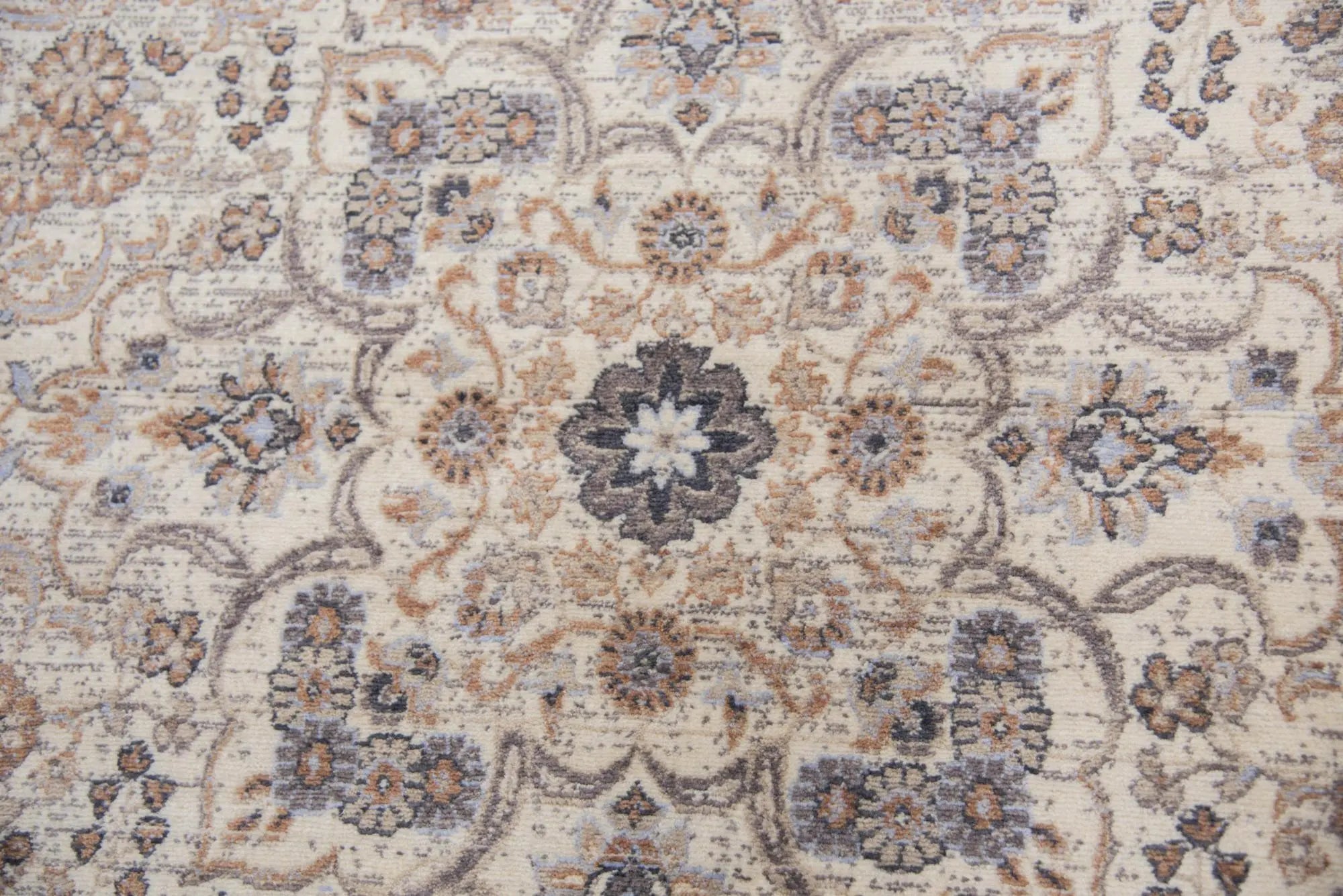 3' X 5' Beige And Natural New Zealand Lambs Wool Medallion Hand Carved Handmade Area Rug Homeroots Home Decor