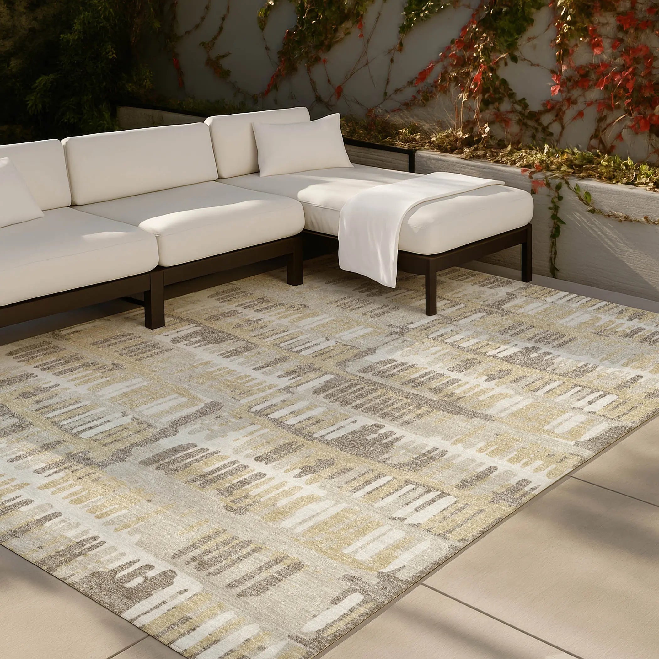 3' X 5' Beige And Taupe Abstract Washable Indoor Outdoor Area Rug Homeroots Outdoor