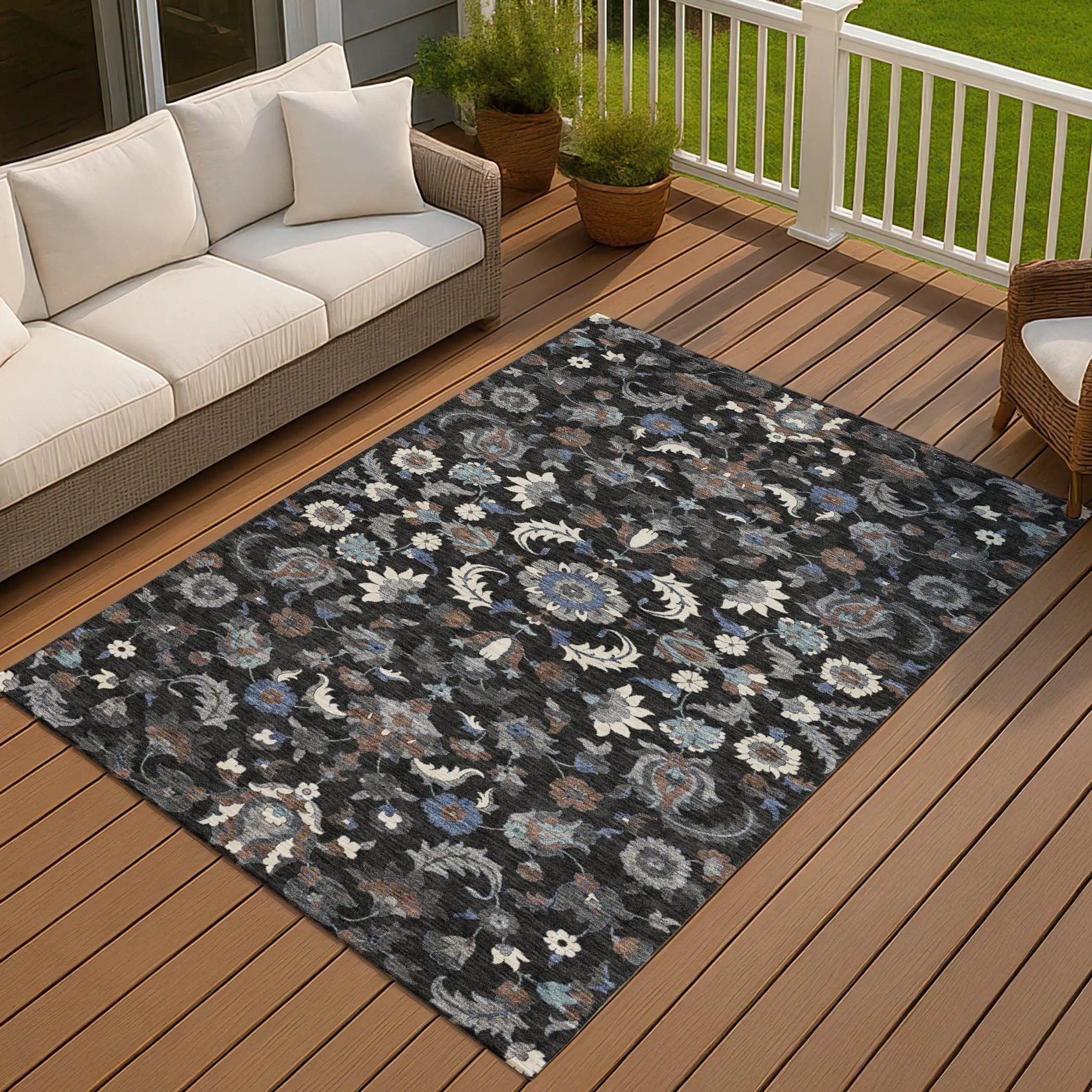 3' X 5' Black And Charcoal Floral Medallion Washable Indoor Outdoor Area Rug Homeroots Outdoor