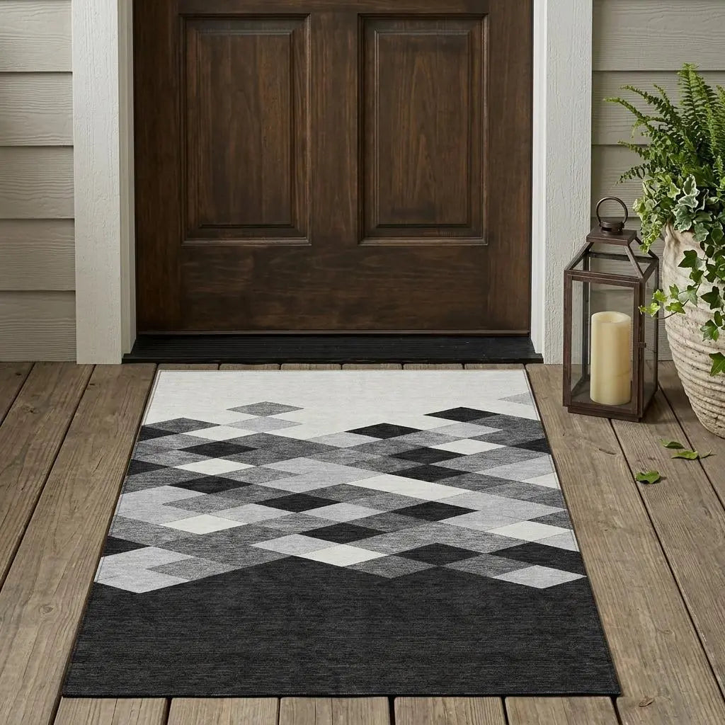 3' X 5' Black And Gray Geometric Washable Indoor Outdoor Area Rug Homeroots Outdoor