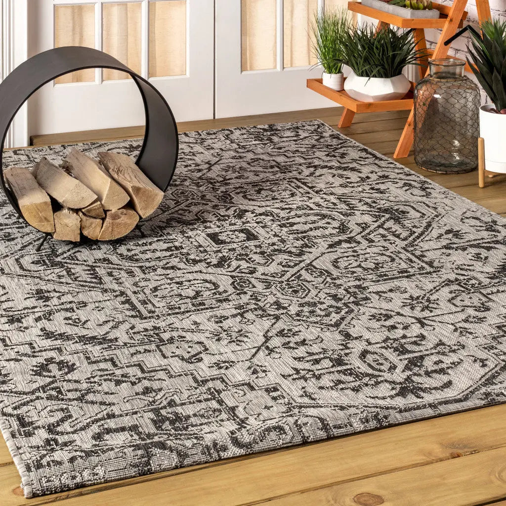 3' X 5' Black And Gray Medallion Indoor Outdoor Area Rug Homeroots Outdoor