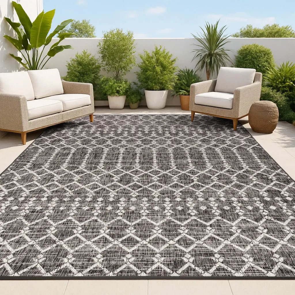 3' X 5' Black And Gray Trellis Indoor Outdoor Area Rug Homeroots Outdoor