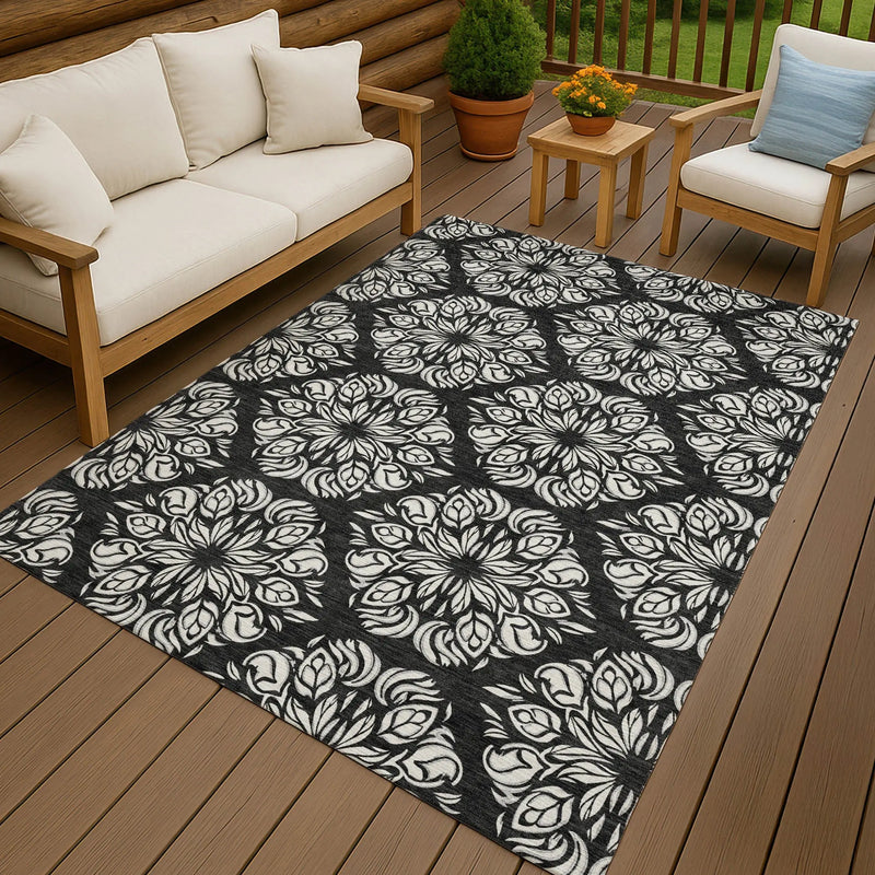 3' X 5' Black And Ivory Damask Washable Indoor Outdoor Area Rug Homeroots Outdoor
