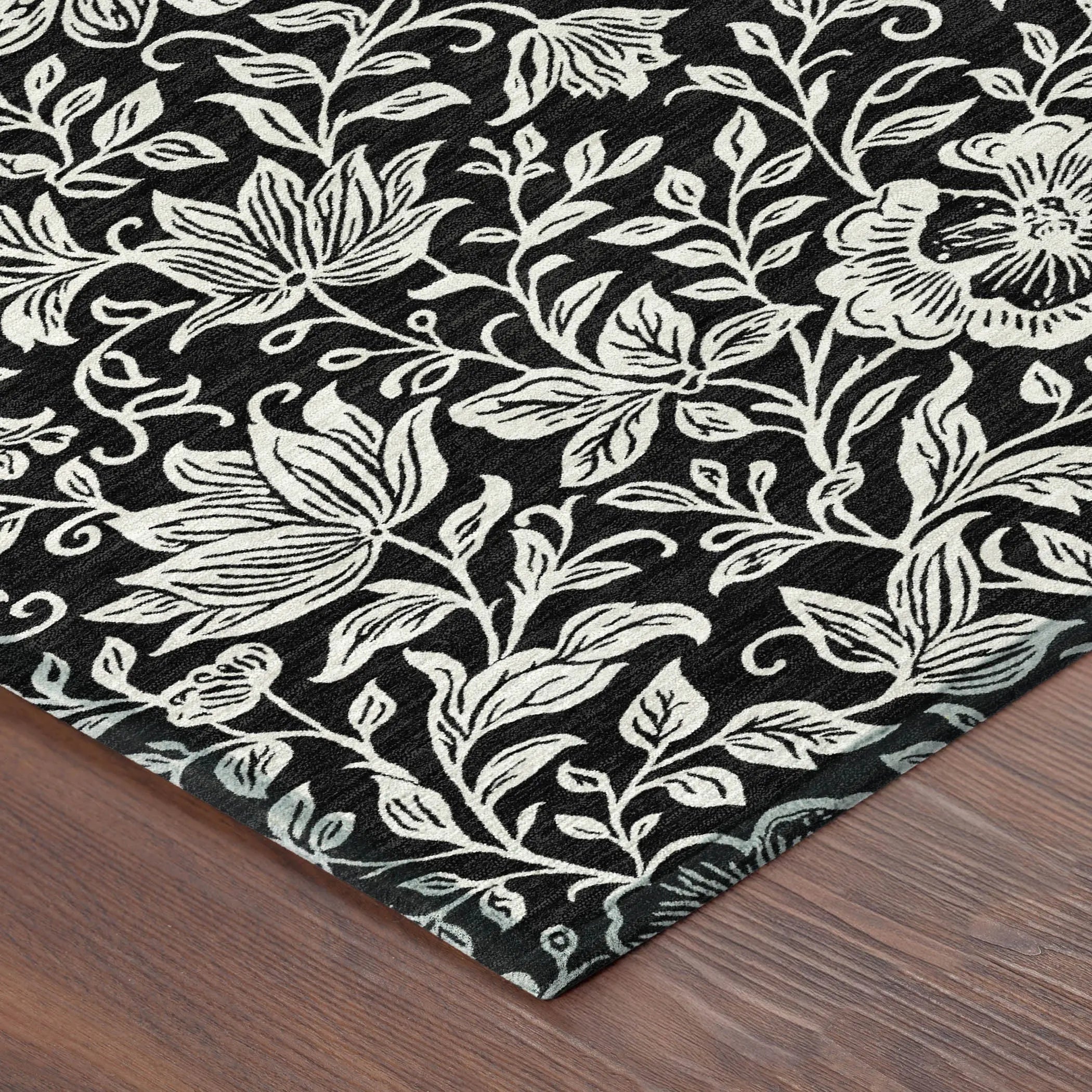3' X 5' Black And Ivory Floral Washable Indoor Outdoor Area Rug Homeroots Outdoor