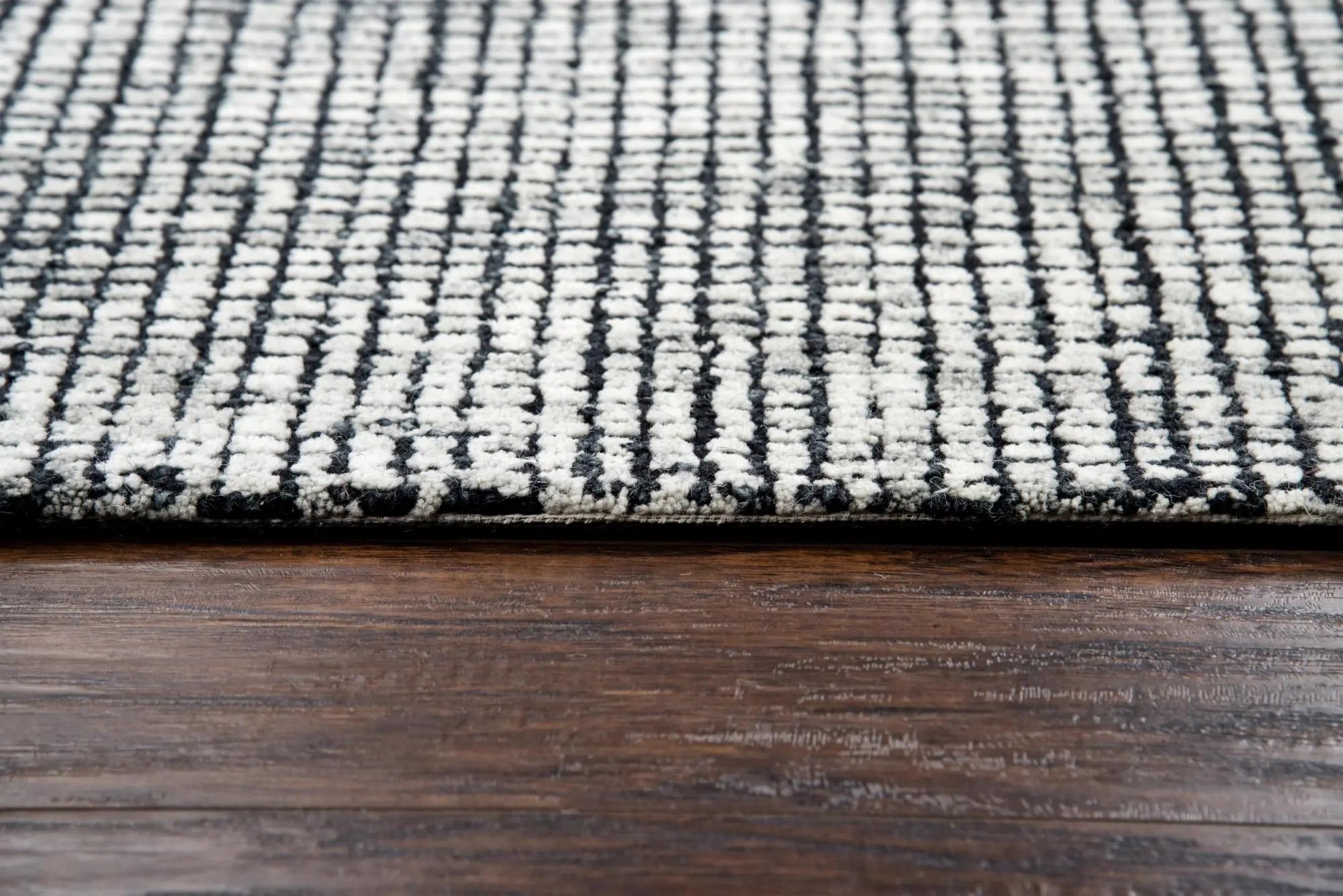 3' X 5' Black White And Beige Wool Hand Tufted Area Rug Homeroots Home Decor