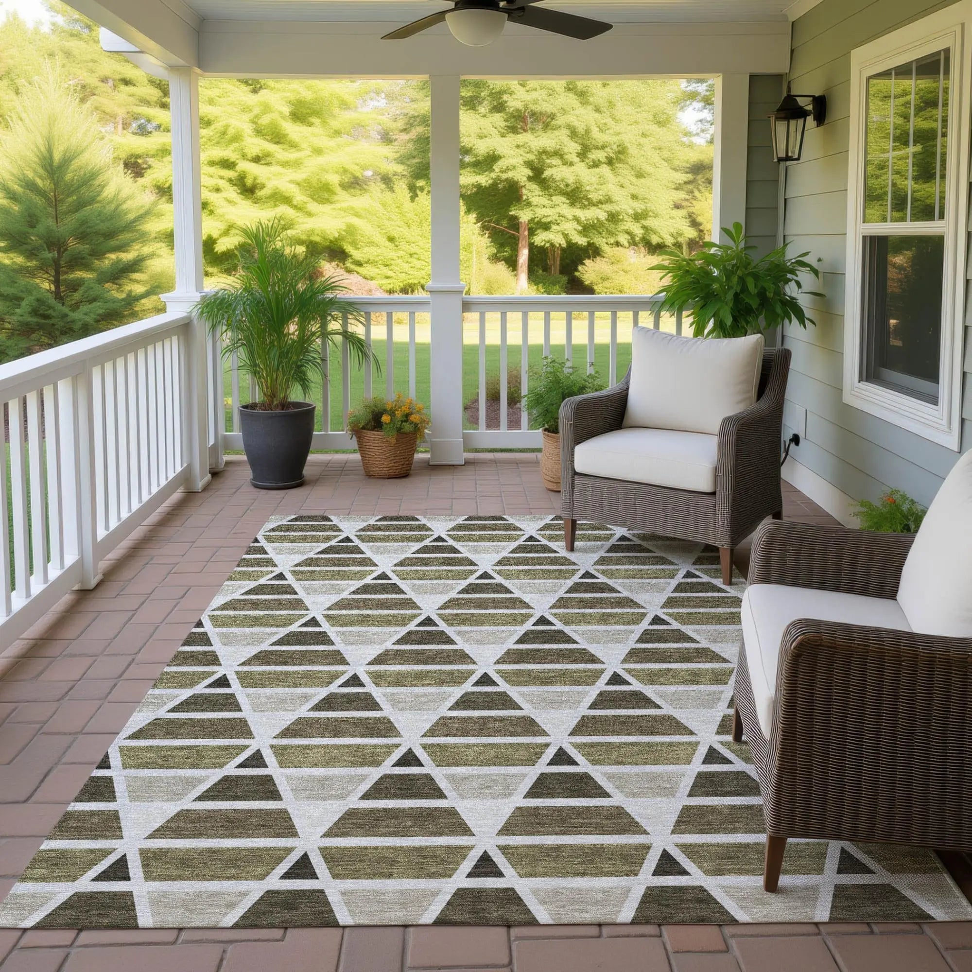 3' X 5' Brown And Pewter Geometric Washable Indoor Outdoor Area Rug Homeroots Outdoor