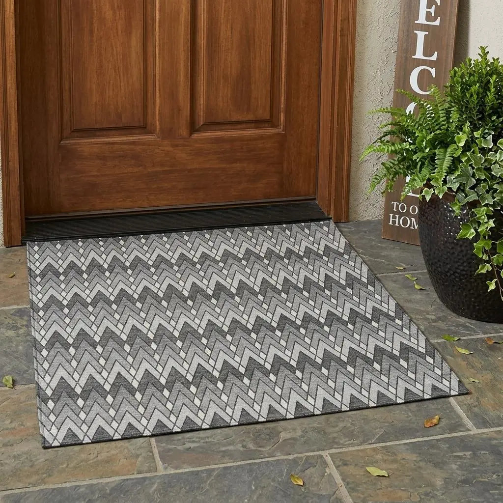 3' X 5' Charcoal And Black Geometric Washable Indoor Outdoor Area Rug Homeroots Outdoor