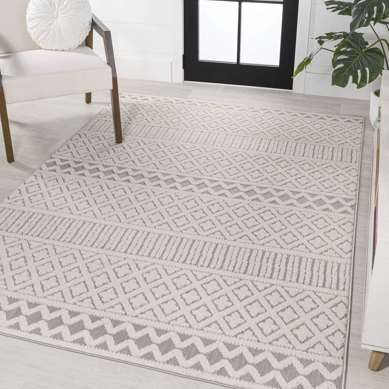 3' X 5' Cream And Gray Trellis Indoor Outdoor Area Rug - GreatEagleInc