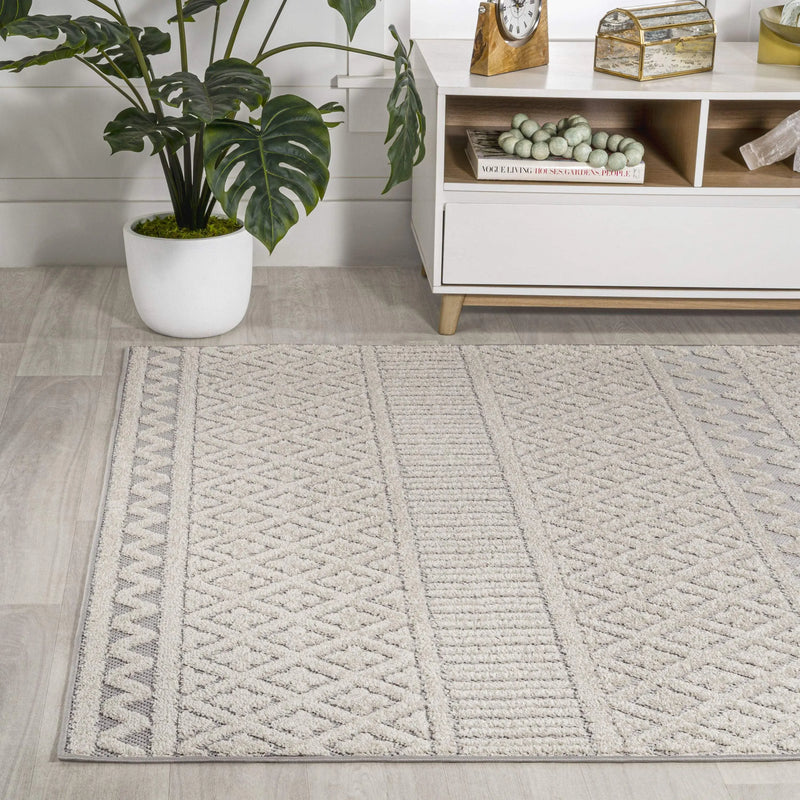 3' X 5' Cream And Gray Trellis Indoor Outdoor Area Rug - GreatEagleInc