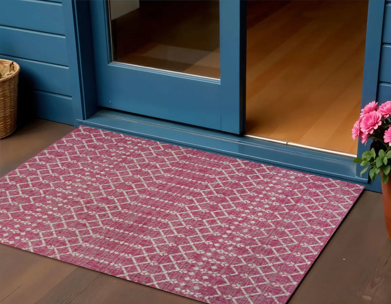 3' X 5' Fuchsia And Light Gray Trellis Indoor Outdoor Area Rug Homeroots Outdoor