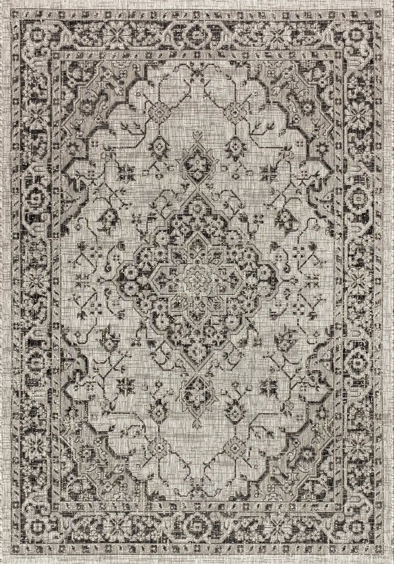 3' X 5' Gray And Black Medallion Indoor Outdoor Area Rug Homeroots Outdoor