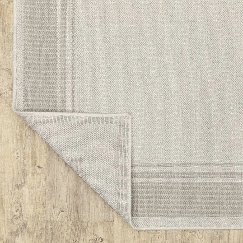 3' X 5' Gray And Ivory Indoor Outdoor Area Rug Homeroots Outdoor