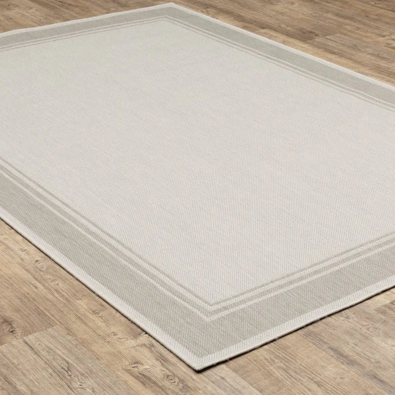 3' X 5' Gray And Ivory Indoor Outdoor Area Rug Homeroots Outdoor