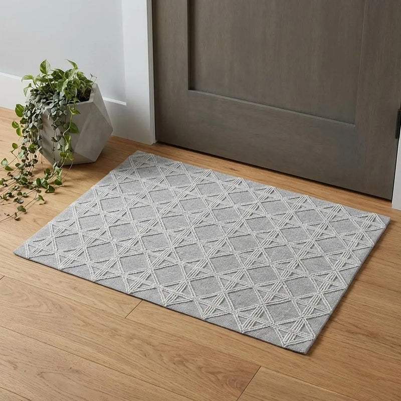 3' X 5' Gray And Ivory Wool Geometric Hand Tufted Area Rug Homeroots Home Decor