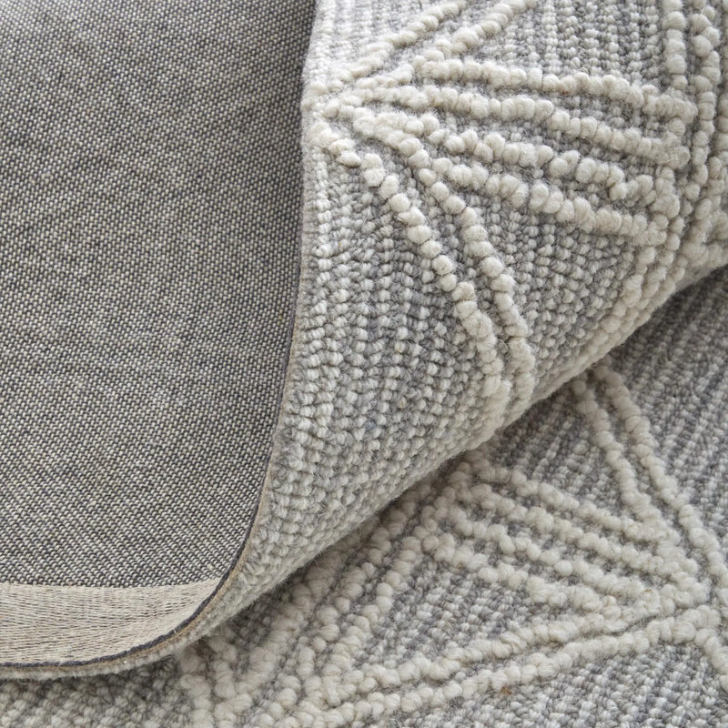 3' X 5' Gray And Ivory Wool Geometric Hand Tufted Area Rug Homeroots Home Decor