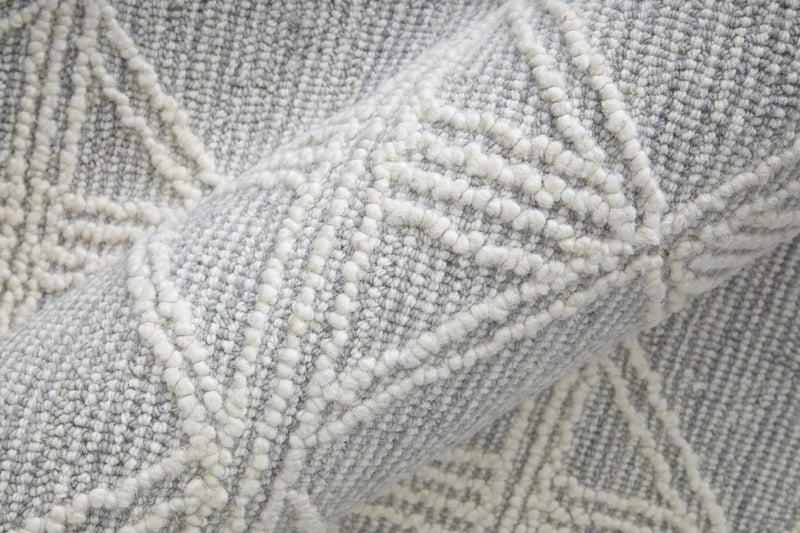 3' X 5' Gray And Ivory Wool Geometric Hand Tufted Area Rug Homeroots Home Decor