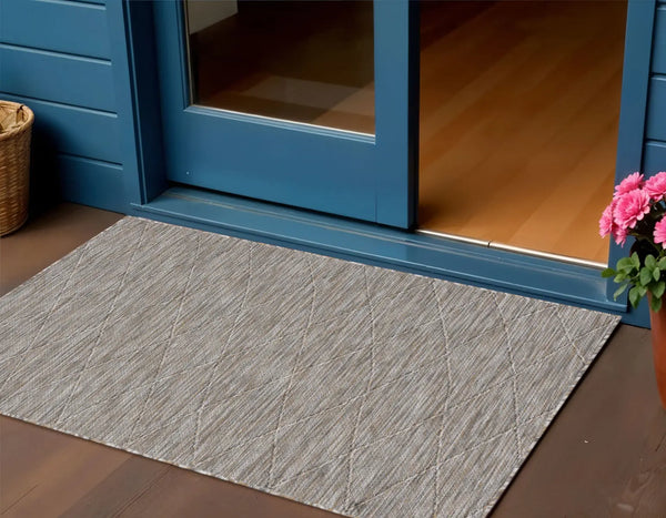 3' X 5' Gray And Light Gray Geometric Indoor Outdoor Area Rug Homeroots Outdoor