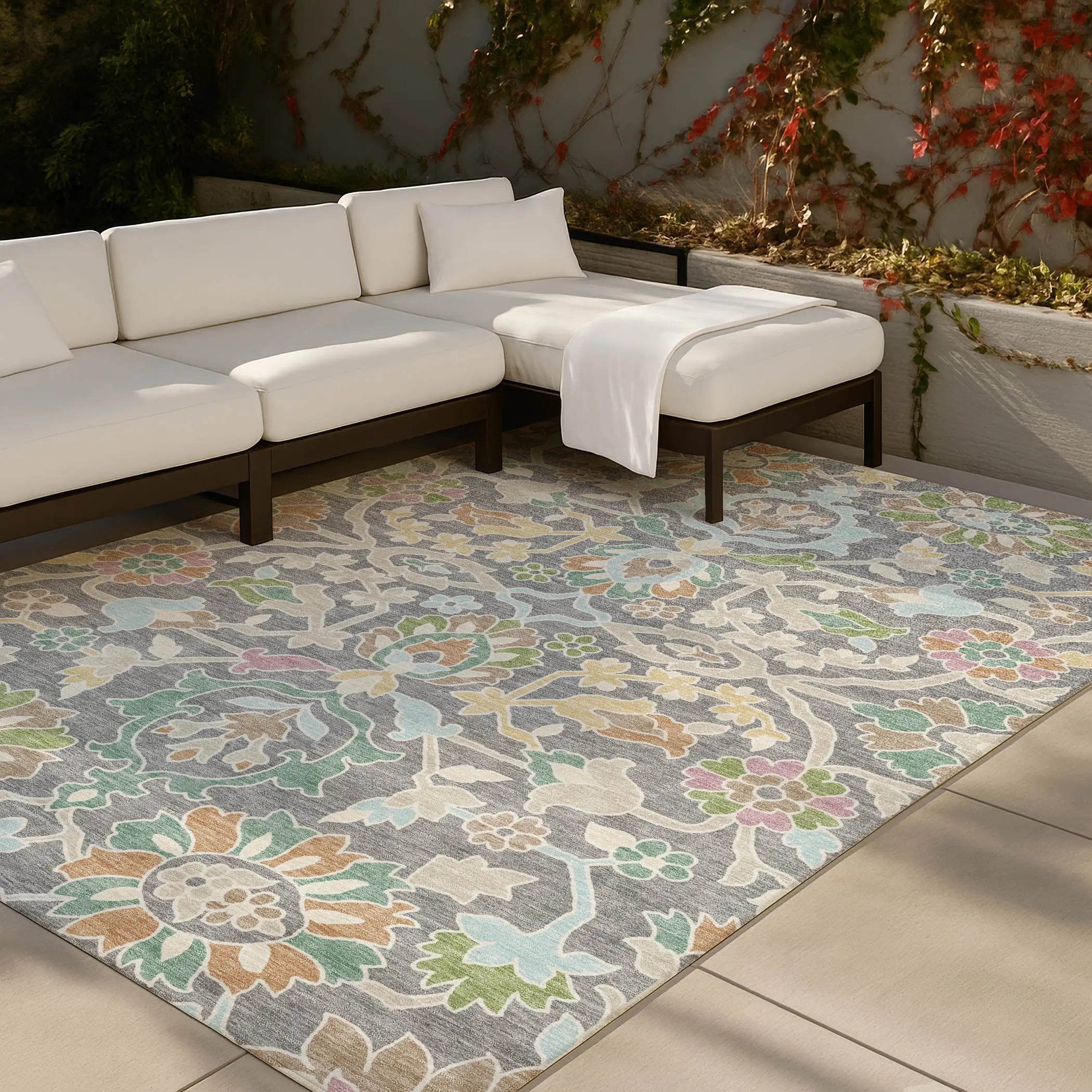 3' X 5' Gray And Silver Floral Washable Indoor Outdoor Area Rug Homeroots Outdoor