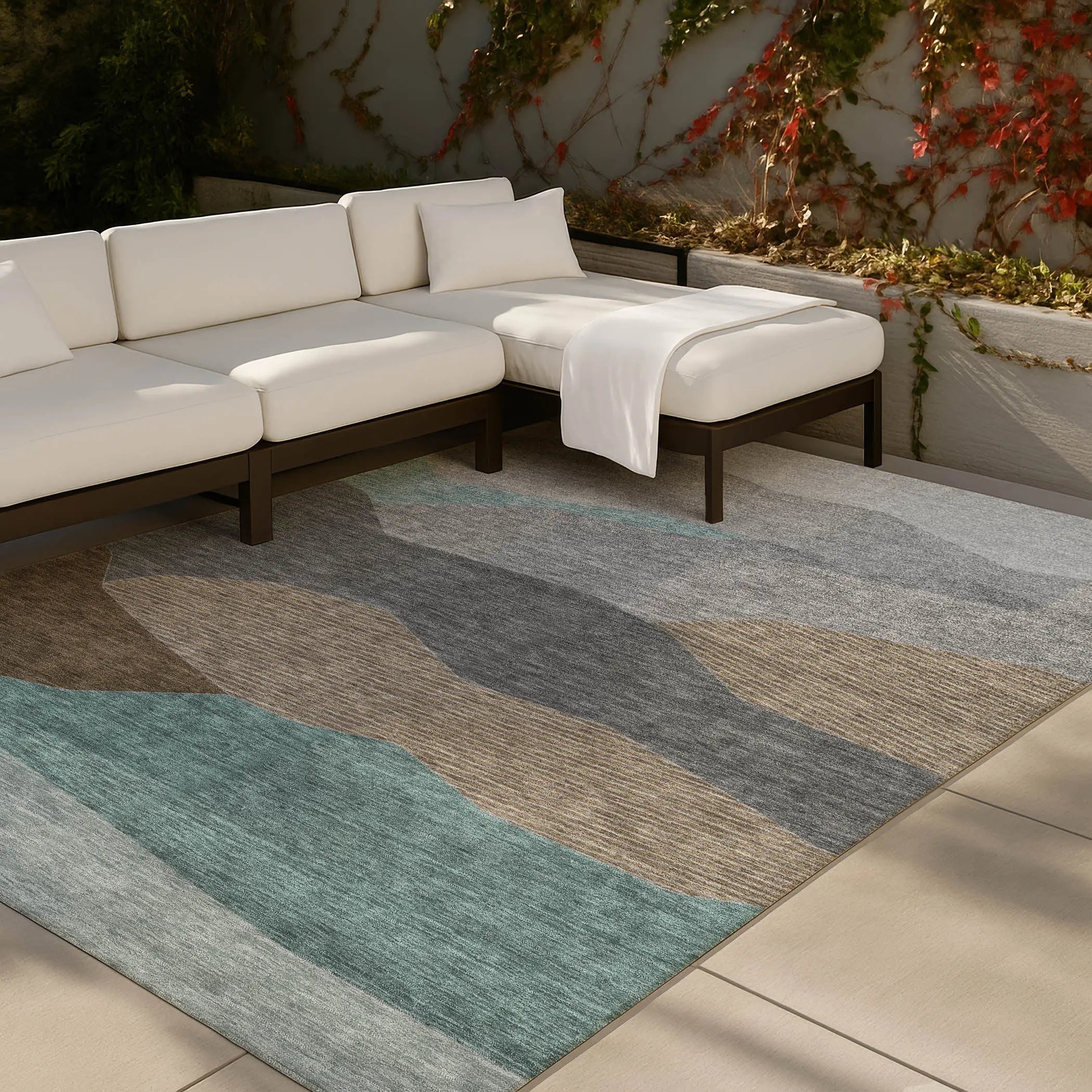 3' X 5' Gray And Silver Geometric Washable Indoor Outdoor Area Rug Homeroots Outdoor