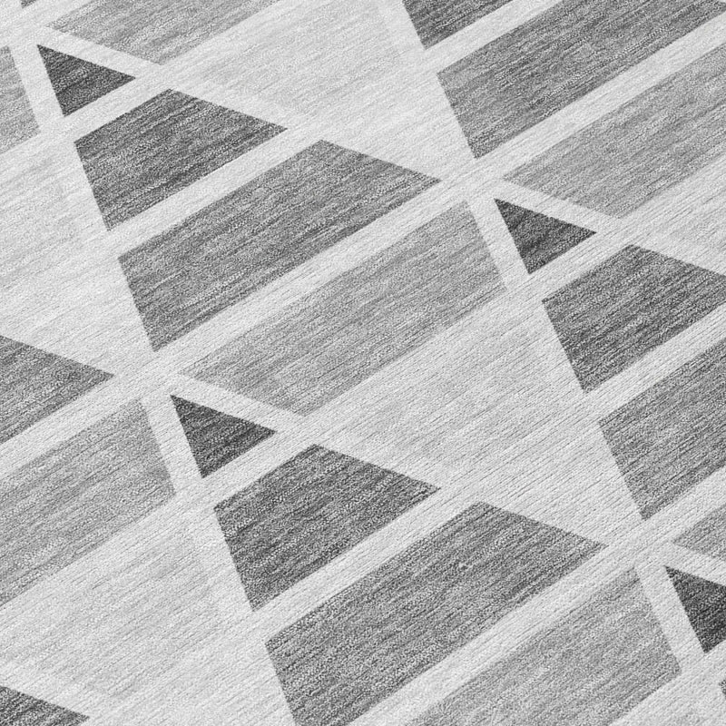 3' X 5' Gray And Silver Geometric Washable Indoor Outdoor Area Rug Homeroots Outdoor