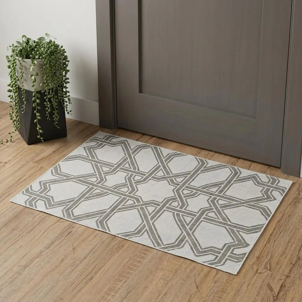 3' X 5' Gray And White Geometric Hand Woven Area Rug Homeroots Home Decor