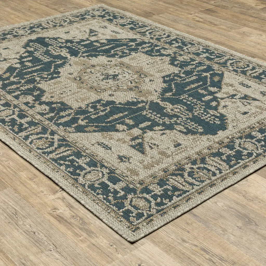 3' X 5' Gray Oriental Stain Resistant Indoor Outdoor Area Rug Homeroots Outdoor