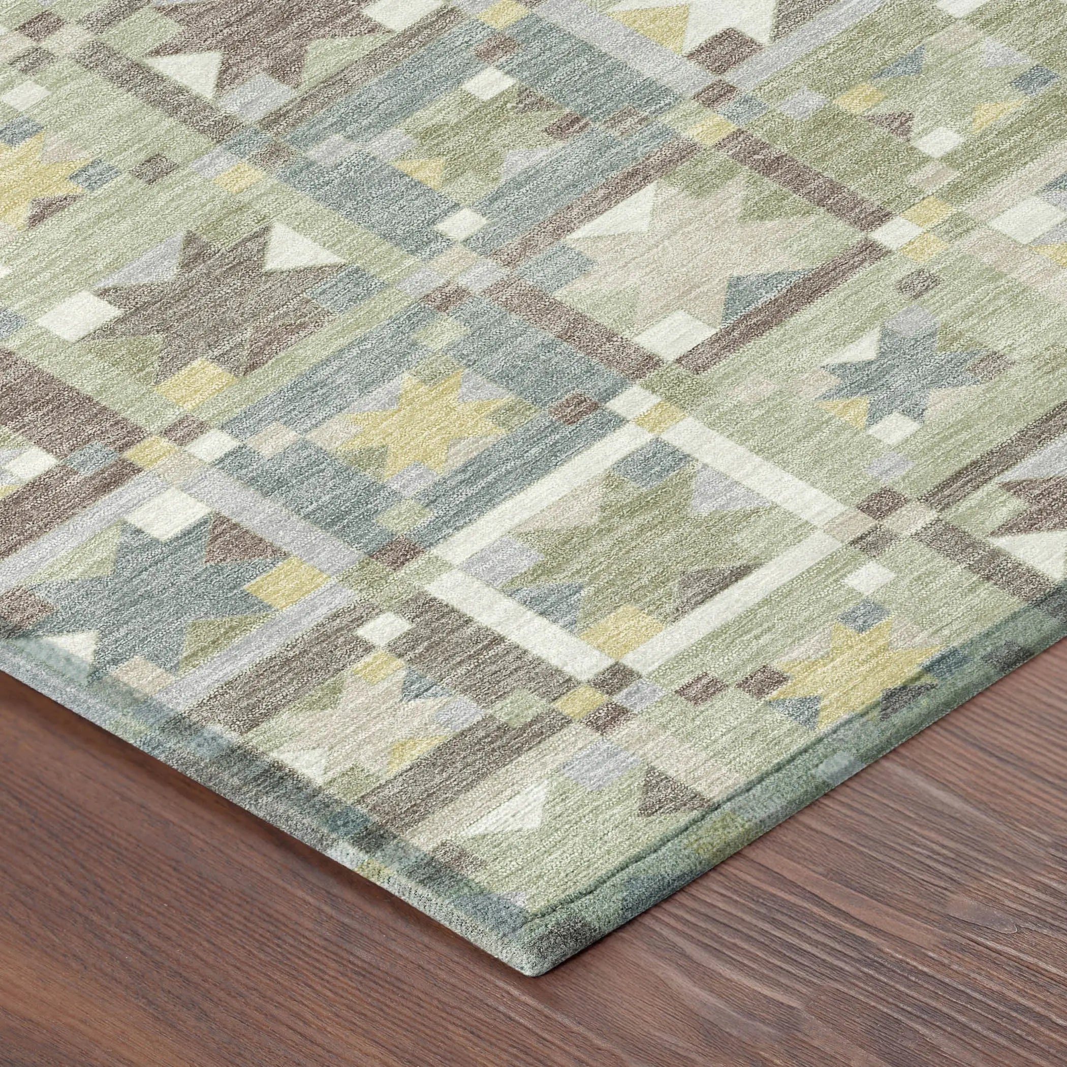 3' X 5' Green And Brown Patchwork Washable Indoor Outdoor Area Rug Homeroots Outdoor