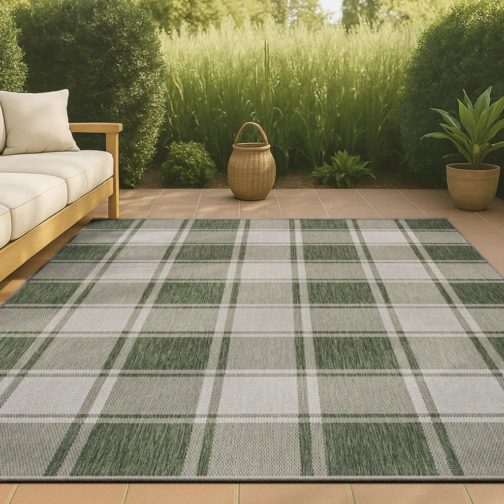 3' X 5' Green And Cream Gingham Indoor Outdoor Area Rug Homeroots Outdoor