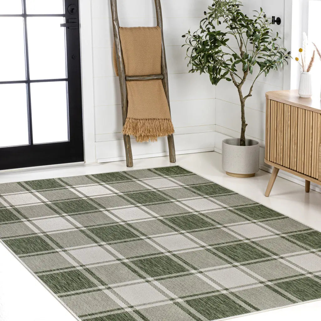 3' X 5' Green And Cream Gingham Indoor Outdoor Area Rug Homeroots Outdoor