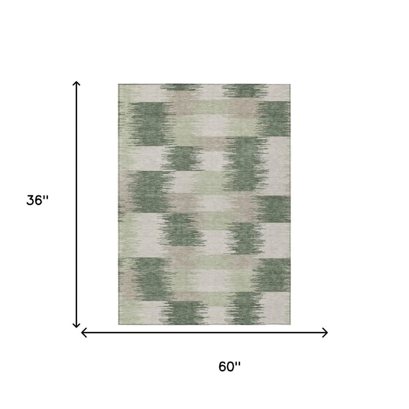 3' X 5' Green And Ivory Geometric Washable Indoor Outdoor Area Rug Homeroots Outdoor