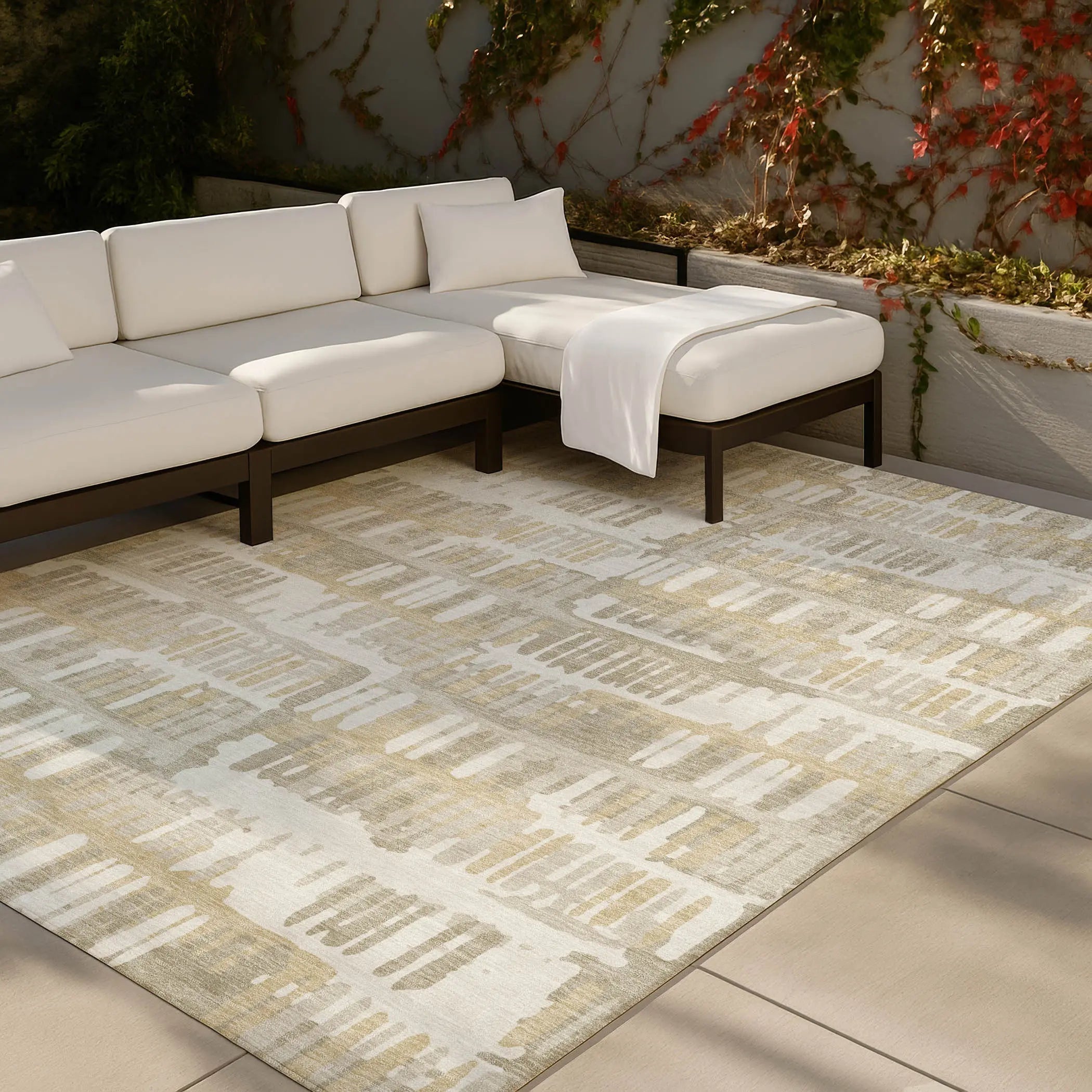 3' X 5' Ivory And Gray Abstract Washable Indoor Outdoor Area Rug Homeroots Outdoor