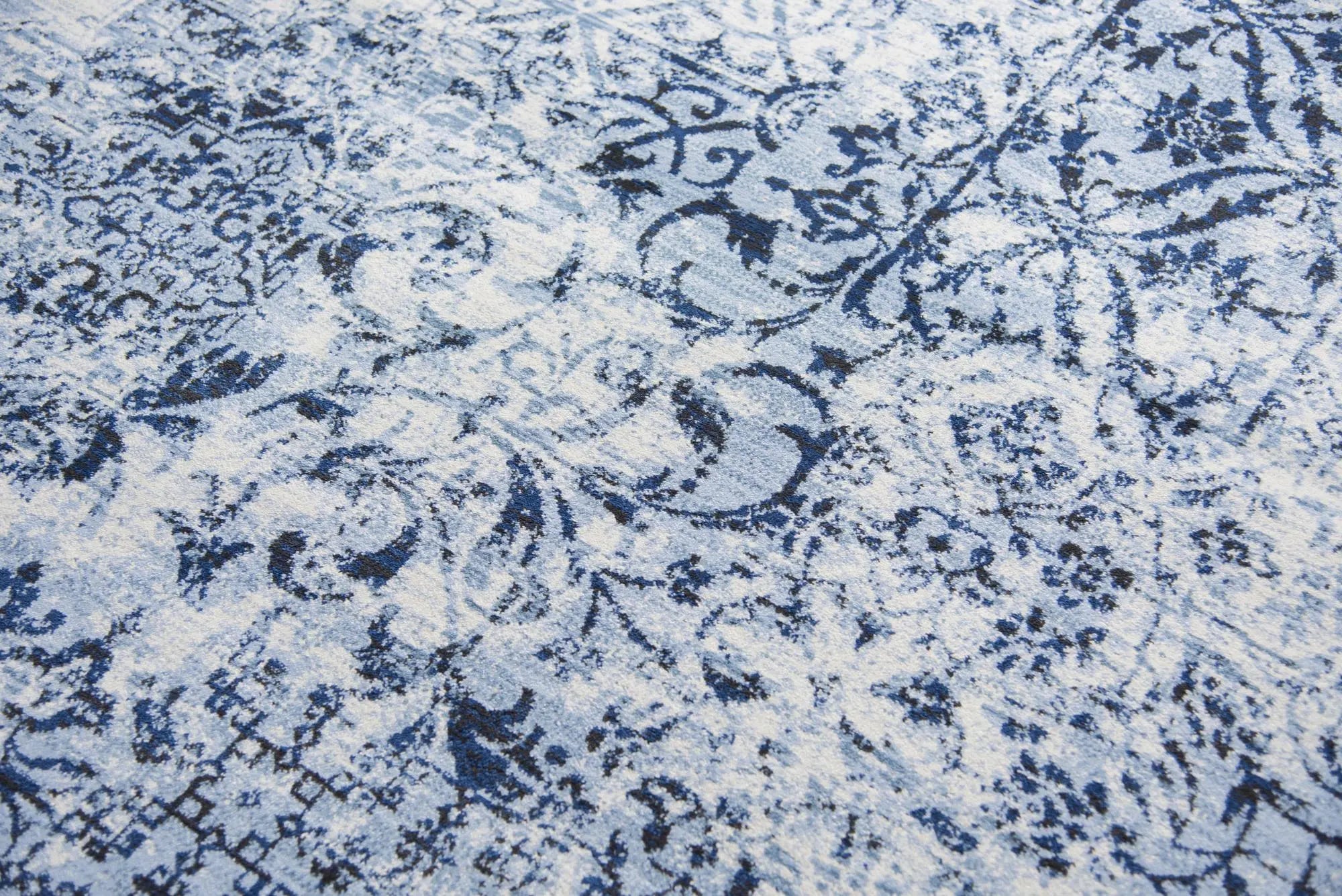 3' X 5' Ivory Blue And Dark Blue Oriental Area Rug Homeroots Home Decor