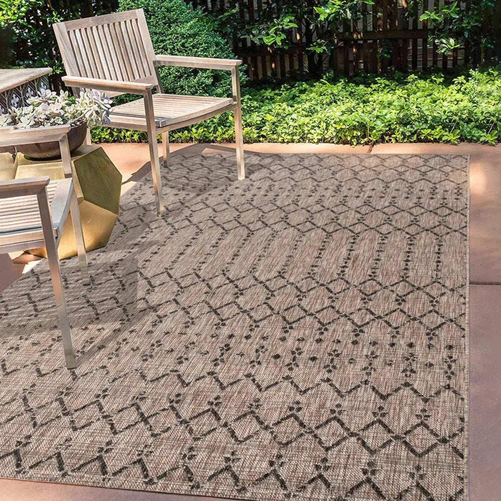 3' X 5' Natural And Black Trellis Indoor Outdoor Area Rug Homeroots Outdoor
