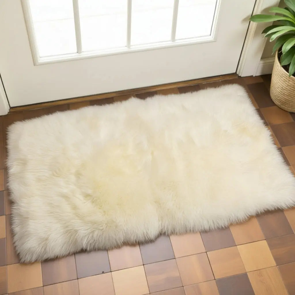 3' X 5' Natural Rectangular Sheepskin Area Rug Homeroots Home Decor