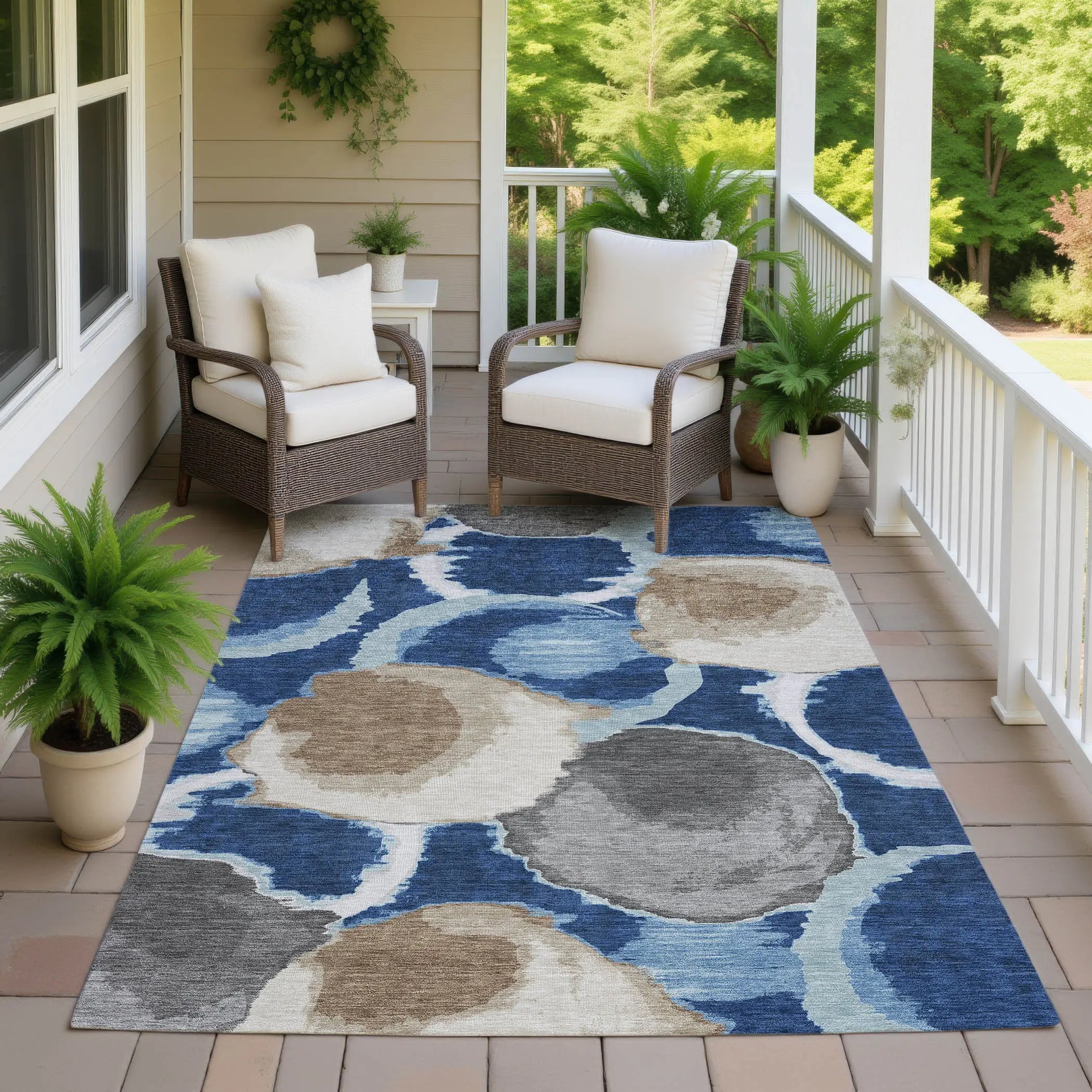 3' X 5' Navy Blue And Blue Abstract Washable Indoor Outdoor Area Rug Homeroots Outdoor
