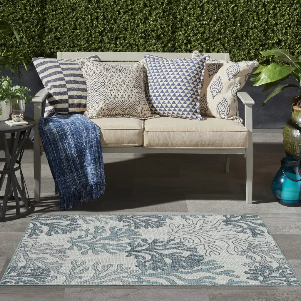 3' X 5' Navy Blue Ivory And Blue Nautical Indoor Outdoor Area Rug Homeroots Outdoor