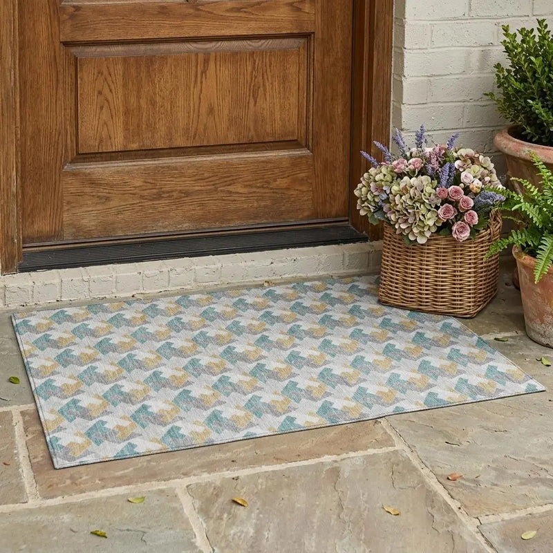 3' X 5' Silver And Gray Geometric Washable Indoor Outdoor Area Rug Homeroots Outdoor