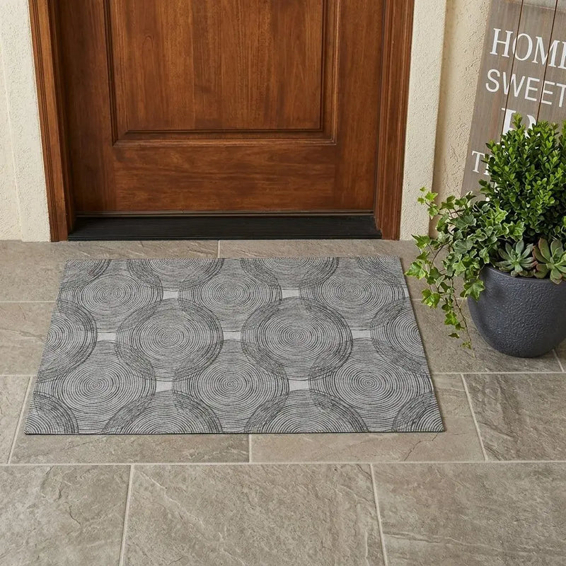 3' X 5' Silver And Ivory Geometric Washable Indoor Outdoor Area Rug Homeroots Outdoor