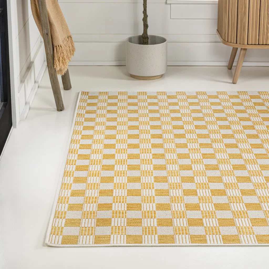 3' X 5' Yellow And Cream Geometric Indoor Outdoor Area Rug - GreatEagleInc