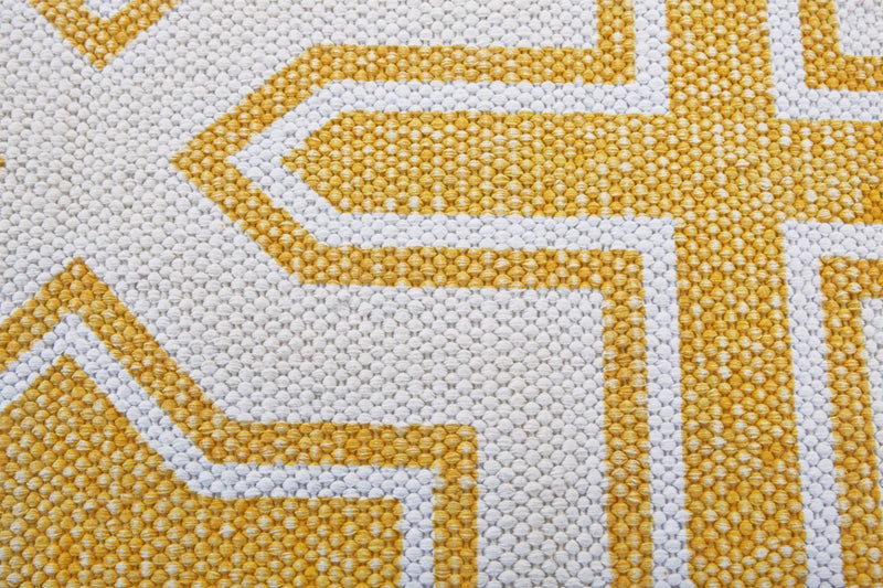 3' X 5' Yellow And White Geometric Hand Woven Area Rug Homeroots Home Decor