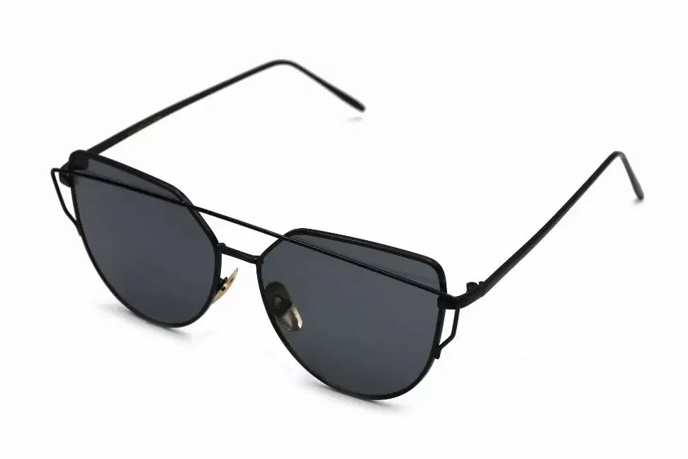4212 Sunglasses Genesis International