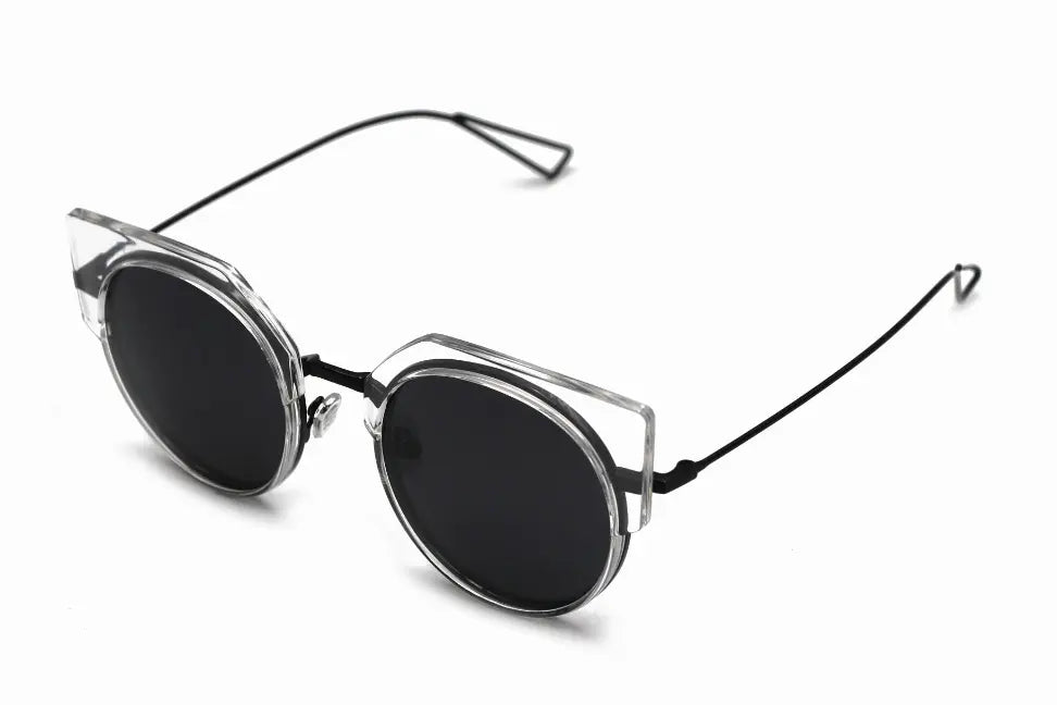 4379 Sunglasses Genesis International