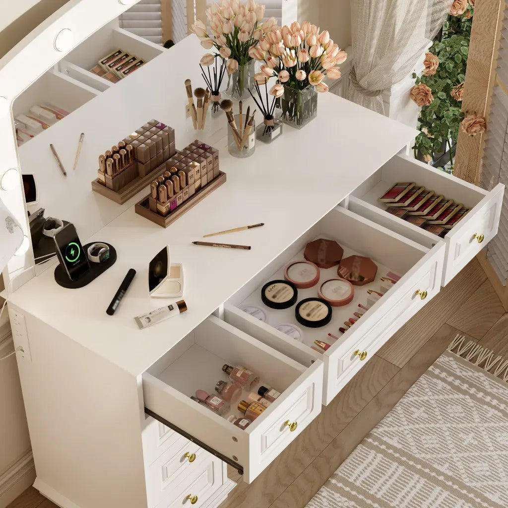 43" White Wood Mirrored Nine Drawer Vanity Table And Lights Homeroots Living Room
